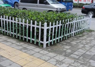 pvc草坪護欄.小區花壇綠化圍欄